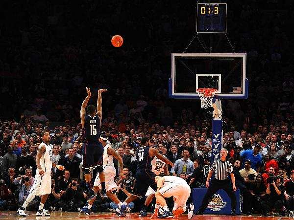 足球意甲射手榜竞争激烈，三人同进12球并列领跑